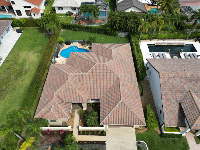 Roof Cleaning Costs in Miami, Florida