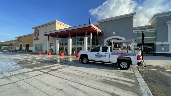 Pressure Cleaning Near Me: Expert Services for Miami Homes and Businesses