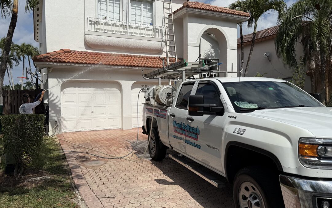 Miami Pressure Washing Experts | Driveways, Roofs, Siding & More
