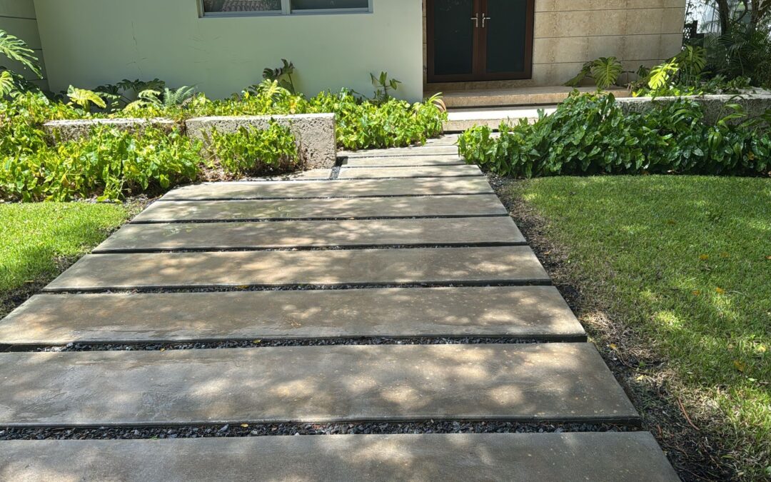 Pressure Cleaning Sidewalks in Miami | Remove Dirt, Stains & Keep Walkways Safe