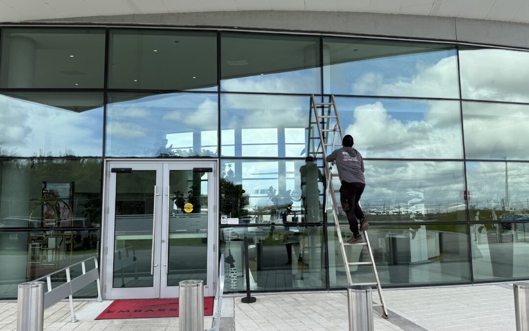 Exterior Window Cleaning Services in Miami FL – Crystal Clear Views for Your Home or Business