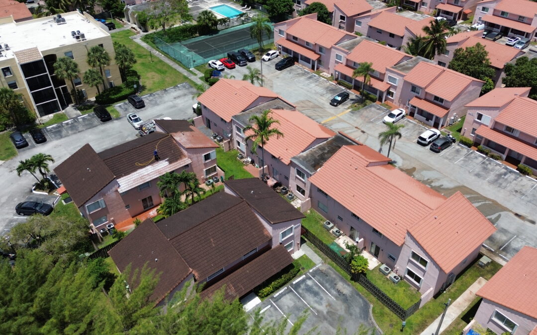 Roof Cleaning After a Storm in Miami FL: Remove Debris, Stains, and Buildup Safely