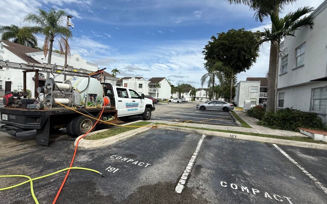 Parking Lot Oil Stain Cleaning in Pinecrest FL: Professional Cleaning for Commercial Properties
