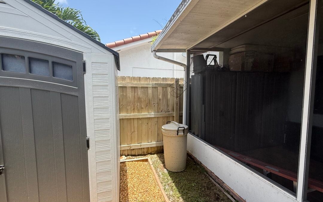 Fence Cleaning Cost in Miami: What Affects Your Price?